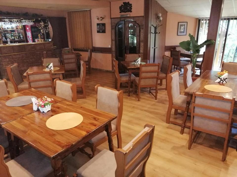Хотел Омега Stara Sagora Exterior foto